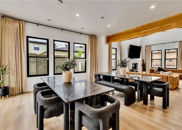Modern Manor-6br Pool&spa Air Hockey Ping Pong * Scottsdale