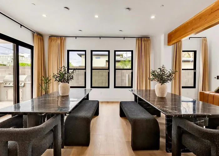 Holiday home Modern Manor-6br Pool&spa Air Hockey Ping Pong Scottsdale